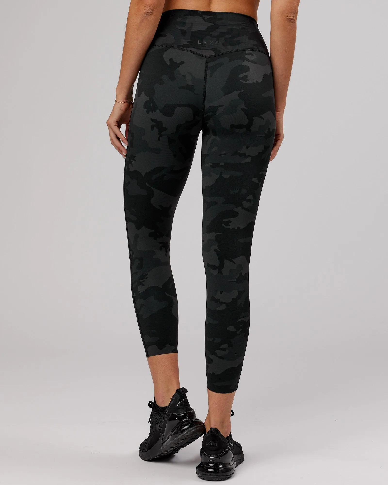 Elixir 7/8 Length Leggings - Black Camo