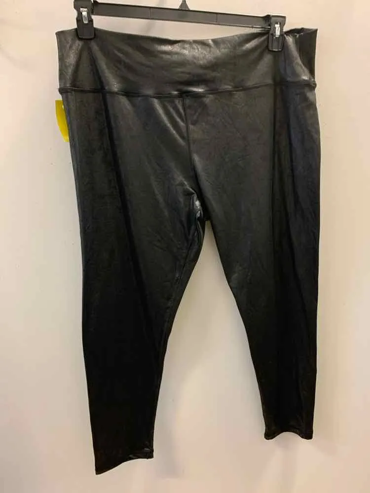 NWT Size 2X BLACK TAPE PLUS SIZES BLACK SHADES LEGGINGS