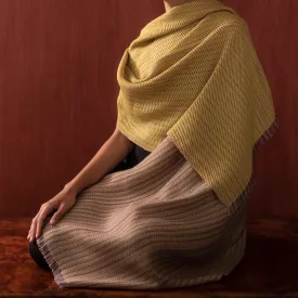 VERSATILITY SHAWL 001